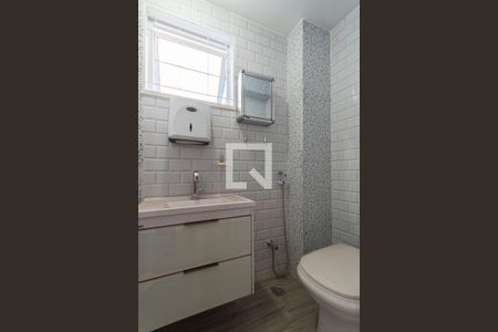 Casa à venda com 340m², 4 quartos e 3 vagasBanheiro Cobertura