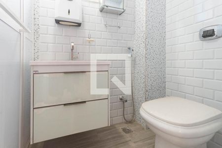 Casa à venda com 340m², 4 quartos e 3 vagasBanheiro Cobertura