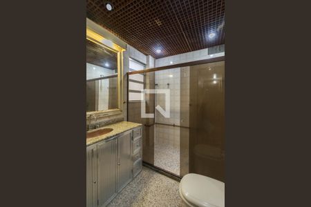 Casa à venda com 340m², 4 quartos e 3 vagasBanheiro