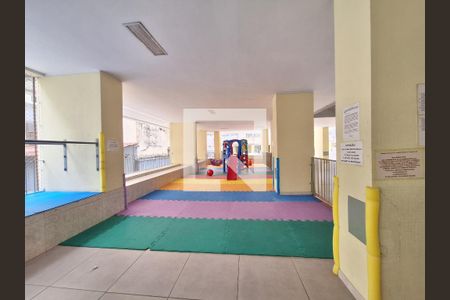 Apartamento à venda com 58m², 2 quartos e sem vagaÁrea comum