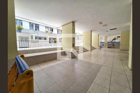 Apartamento à venda com 58m², 2 quartos e sem vagaÁrea comum