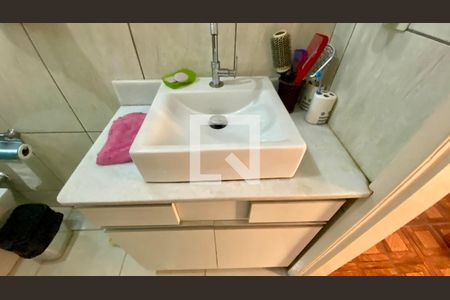 Apartamento à venda com 80m², 2 quartos e 1 vaga Apartamento à venda com 80m², 2 quartos e 1 vagaBanheiro Social