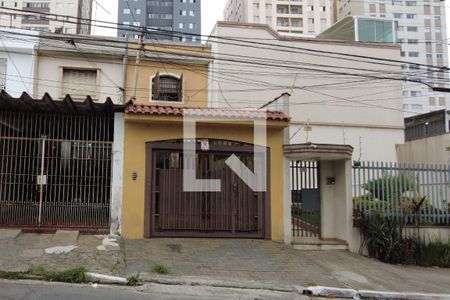 Casa à venda com 160m², 3 quartos e 2 vagasFachada