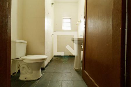 Casa à venda com 150m², 5 quartos e 2 vagasBanheiro