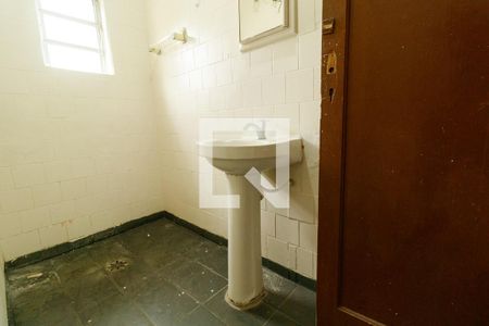 Casa à venda com 150m², 5 quartos e 2 vagasBanheiro