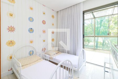 Apartamento à venda com 218m², 3 quartos e 3 vagasSuíte 2