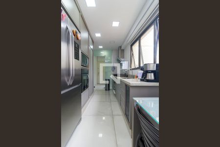 Apartamento à venda com 218m², 3 quartos e 3 vagasCozinha