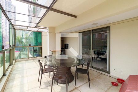 Apartamento à venda com 218m², 3 quartos e 3 vagasSala - Varanda