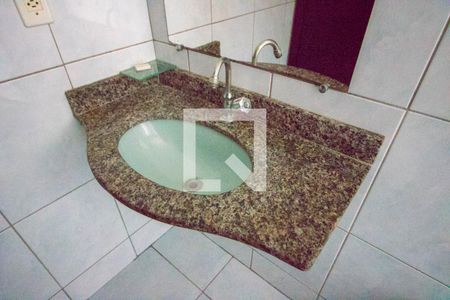 Apartamento para alugar com 60m², 2 quartos e 1 vagaBanheiro do quarto 1