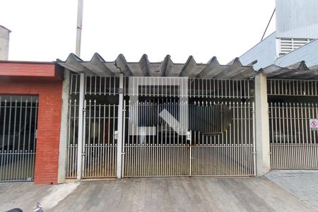 Casa à venda com 200m², 3 quartos e 4 vagasFachada