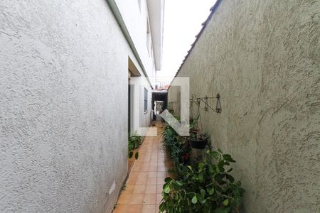 Casa à venda com 200m², 3 quartos e 4 vagascorredor externo
