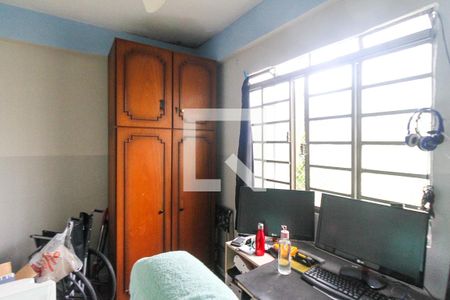 Casa à venda com 200m², 3 quartos e 4 vagasQuarto 02