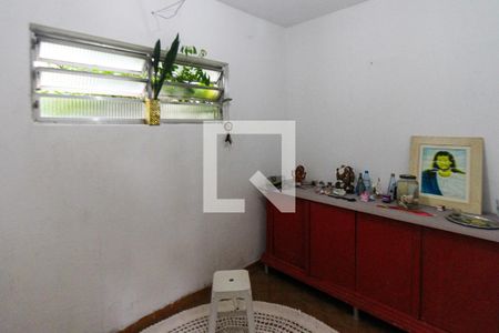 Casa à venda com 200m², 3 quartos e 4 vagasQuarto de Serviço