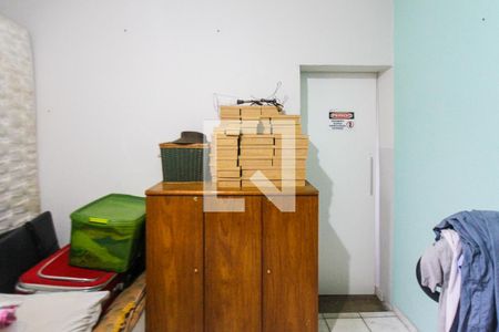 Casa à venda com 200m², 3 quartos e 4 vagasQuarto