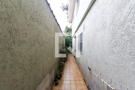 Casa à venda com 200m², 3 quartos e 4 vagascorredor externo