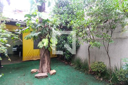 Casa à venda com 200m², 3 quartos e 4 vagasQuintal