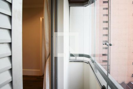 Apartamento à venda com 197m², 3 quartos e 3 vagasVaranda da Suíte 2