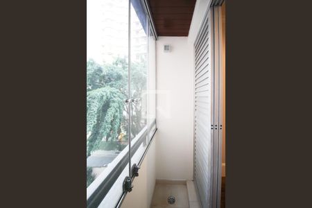 Apartamento à venda com 197m², 3 quartos e 3 vagasVaranda da Suíte 2