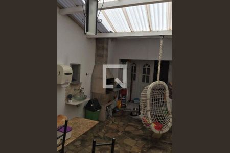 Casa à venda com 6 quartos, 238m² em Cambuci, São Paulo