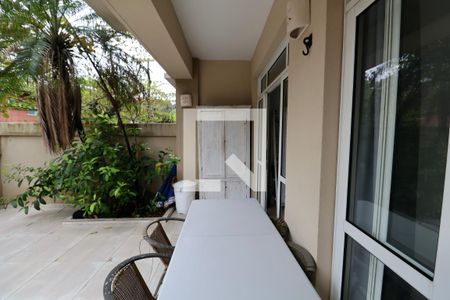 Apartamento para alugar com 68m², 1 quarto e 1 vagaVaranda