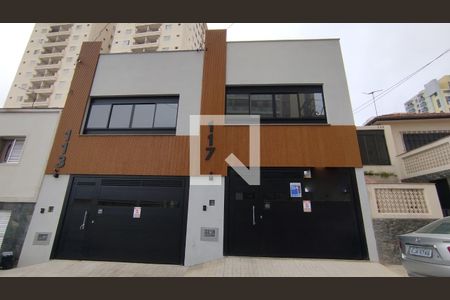 Casa à venda com 174m², 3 quartos e 3 vagasFachada