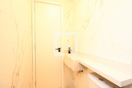 Casa à venda com 174m², 3 quartos e 3 vagasBanheiro da Suíte 2