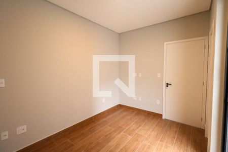 Casa à venda com 174m², 3 quartos e 3 vagasSuíte 2