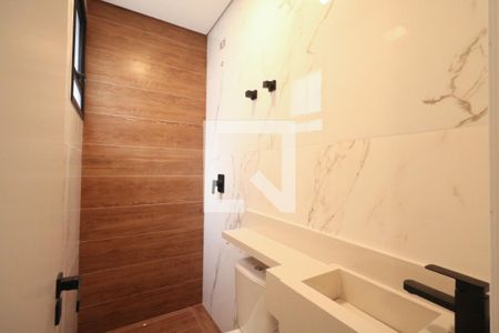 Casa à venda com 174m², 3 quartos e 3 vagasBanheiro da Suíte 1