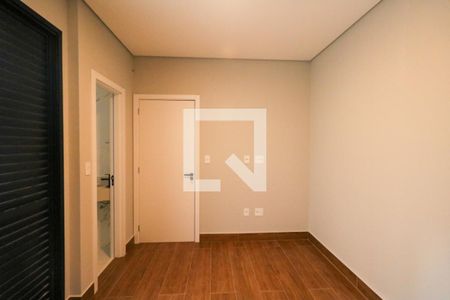 Casa à venda com 174m², 3 quartos e 3 vagasSuíte 1