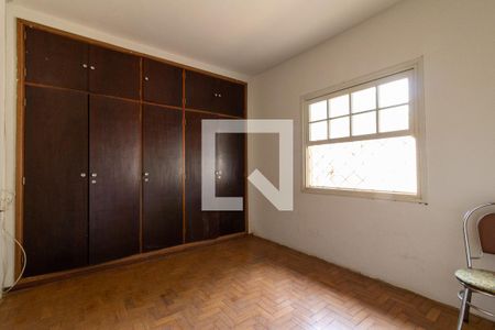 Casa à venda com 215m², 3 quartos e 2 vagasQuarto 1