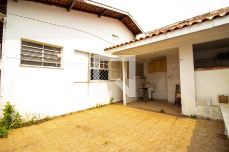 Casa à venda com 215m², 3 quartos e 2 vagasÁrea Externa