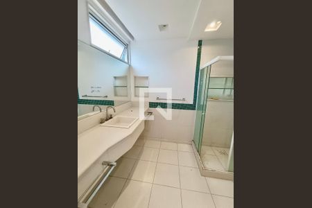 Apartamento para alugar com 241m², 5 quartos e 2 vagasSuíte 1 banheiro