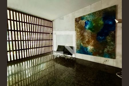 Apartamento para alugar com 241m², 5 quartos e 2 vagasPortaria