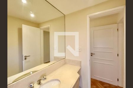 Apartamento para alugar com 241m², 5 quartos e 2 vagasLavabo