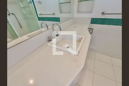 Apartamento para alugar com 241m², 5 quartos e 2 vagasSuíte 1 banheiro