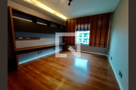 Apartamento para alugar com 241m², 5 quartos e 2 vagasCômodo 1