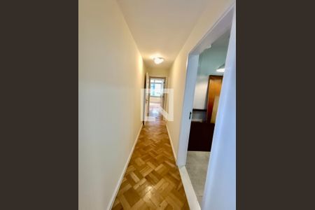 Apartamento para alugar com 241m², 5 quartos e 2 vagasCorredor
