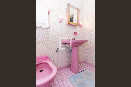 Casa à venda com 150m², 3 quartos e 1 vagaBanheiro 1