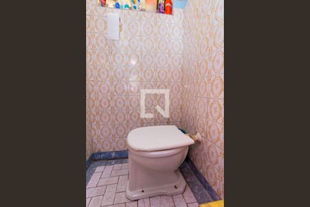 Casa à venda com 150m², 3 quartos e 1 vagaBanheiro 2