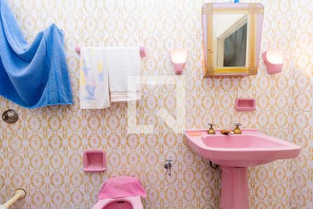 Casa à venda com 150m², 3 quartos e 1 vagaBanheiro 1