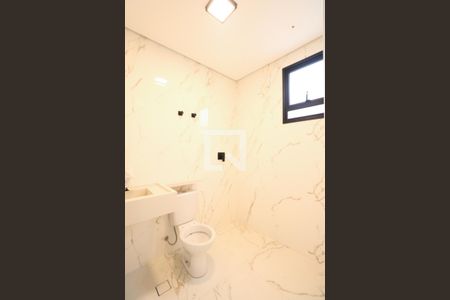 Casa à venda com 174m², 3 quartos e 3 vagasBanheiro da Suíte 3