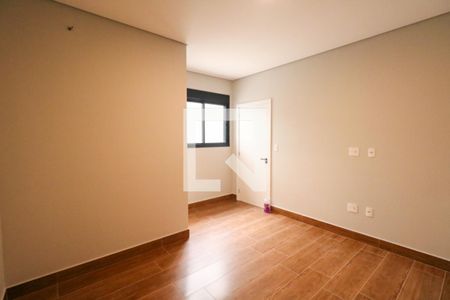 Casa à venda com 174m², 3 quartos e 3 vagasSuíte 3