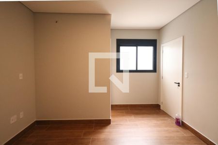 Casa à venda com 174m², 3 quartos e 3 vagasSuíte 3