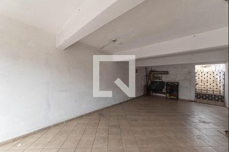 Casa à venda com 104m², 3 quartos e 4 vagas Casa à venda com 104m², 3 quartos e 4 vagasGaragem