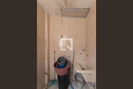 Casa à venda com 104m², 3 quartos e 4 vagas Casa à venda com 104m², 3 quartos e 4 vagasLavanderia