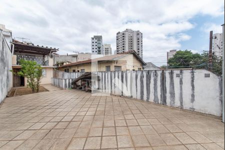 Casa à venda com 104m², 3 quartos e 4 vagas Casa à venda com 104m², 3 quartos e 4 vagasQuintal
