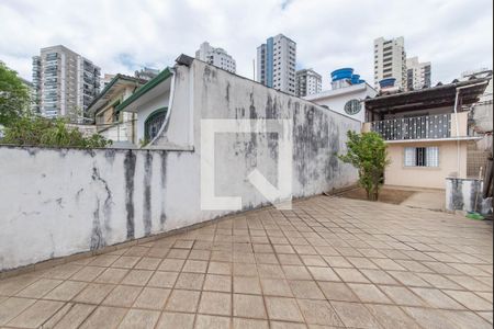 Casa à venda com 104m², 3 quartos e 4 vagas Casa à venda com 104m², 3 quartos e 4 vagasQuintal