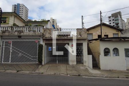 Casa à venda com 104m², 3 quartos e 4 vagasFachada