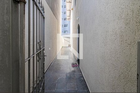 Casa para alugar com 180m², 3 quartos e 2 vagascorredor lateral_2