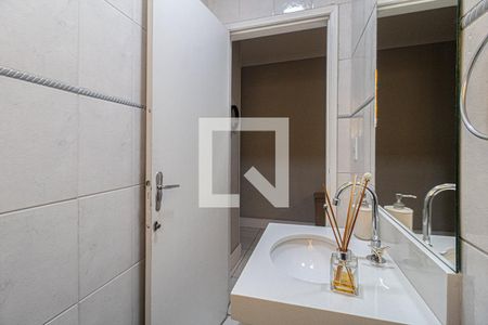 lavabo_4 de casa para alugar com 3 quartos, 180m² em Vila da Saúde, São Paulo